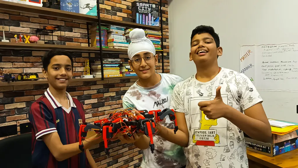 10xTechClub — Coding & Robotics in Wanowrie
