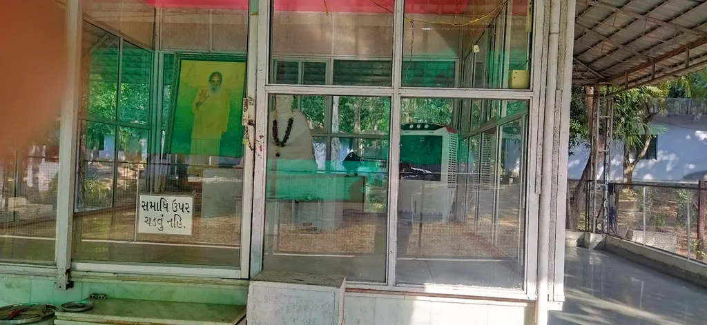 Dhyanyog Centre — Yoga in Hansol