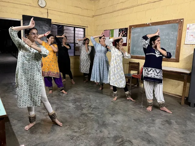 Maneesha Nrityalaya — Dance in Erandwane