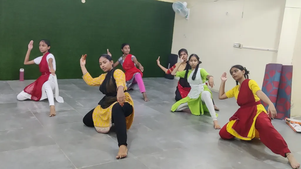 Skm fine arts academy — Dance in Government Press Colony