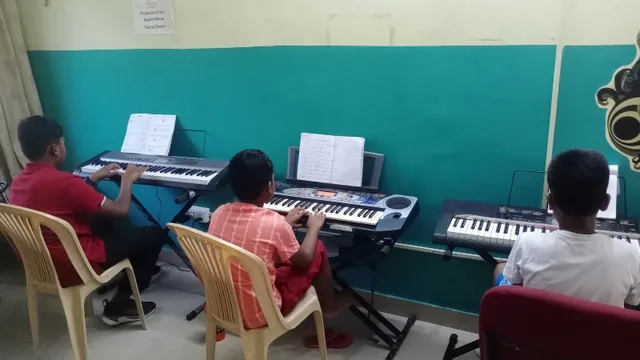 SMART (School of Music, Art and Training) — Music in Nayatoli