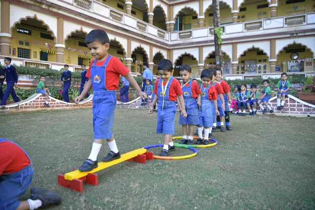 MIT Vishwashanti Gurukul School — Swimming in Kothrud