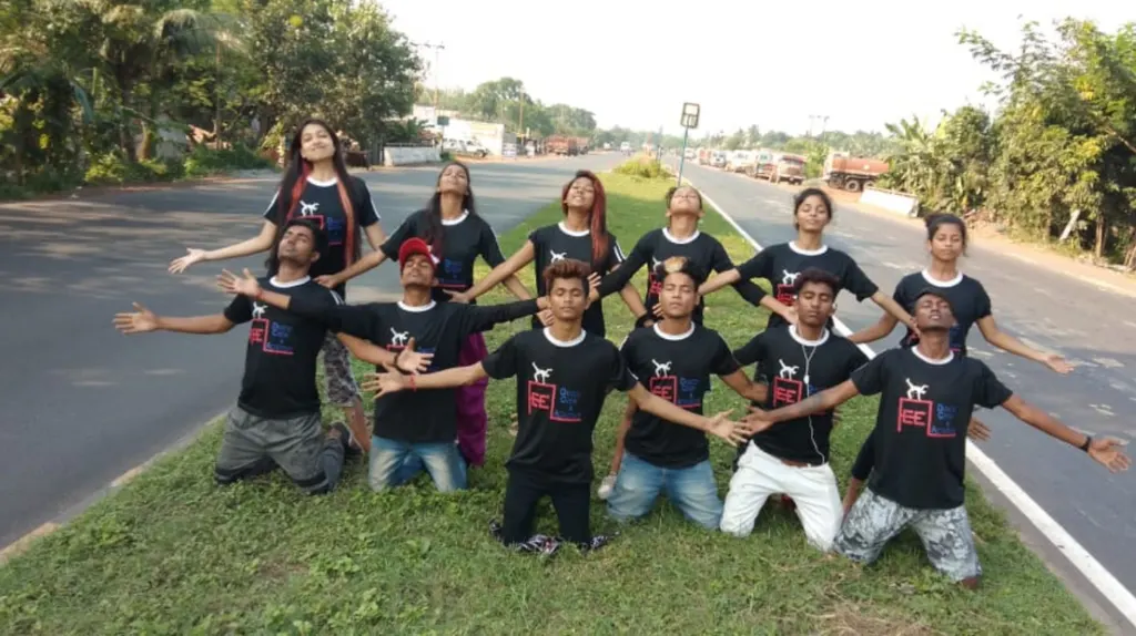 FEEL DANCE CREW & ACADEMY — Dance in Lake Gardens