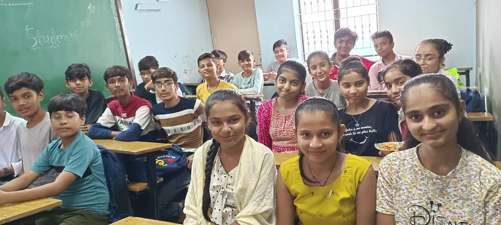 Saurabh Classes — Coding & Robotics in Vastral