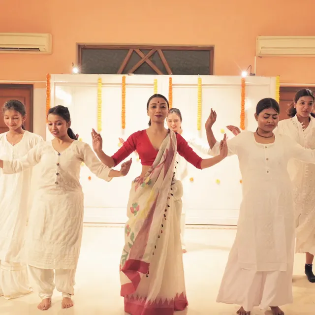 KANON SCHOOL OF ART — Dance in Bowbazar