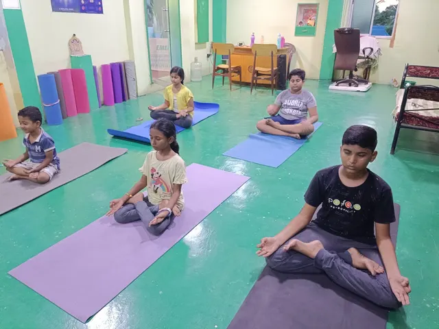 Yoga vidyalaya Mogappair East — Yoga in Mogappair East