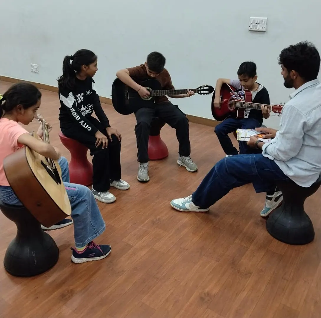 P R music academy photo 1