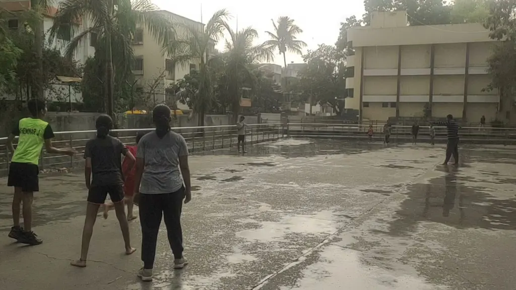 White Shuttle Badminton Academy — Badminton in Chinchwad