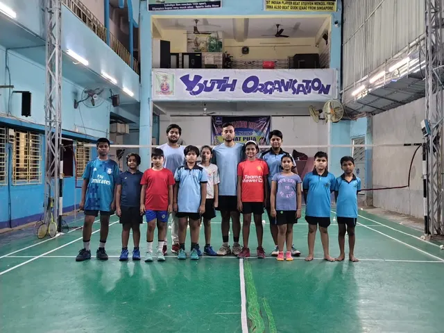DIPTARKAA COACHES BADMINTON — Badminton in Ramrajatala