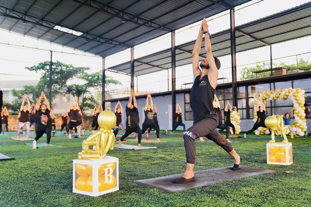 Outdoor Yoga Chennai @Thiruvanmiyur beach — Yoga in Lakshman Perumal Nagar