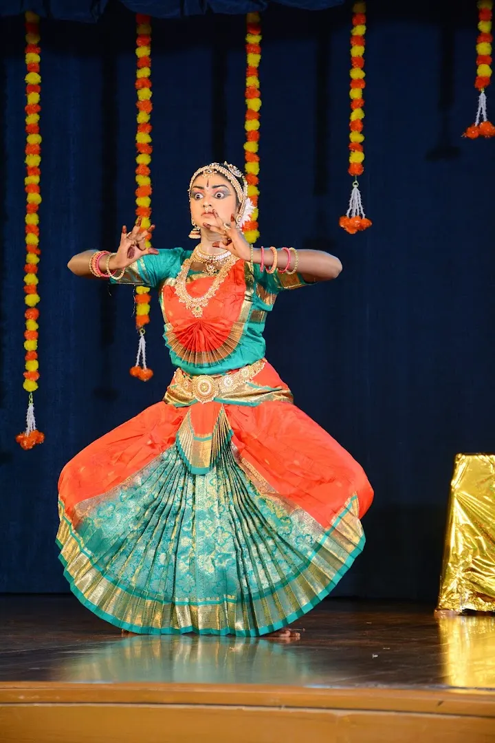 Madhurakshetram School of Dance and Fine Arts — Dance in Palavakkam