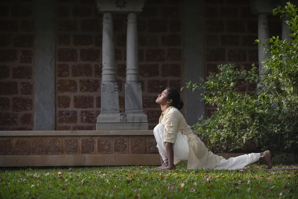 Yoga Unnati - Classical Hatha Yoga (Sadhguru Gurukulam) — Yoga in Kondhwa Budruk
