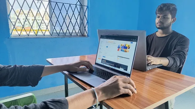 RedCode Academy — Coding & Robotics in Samlong