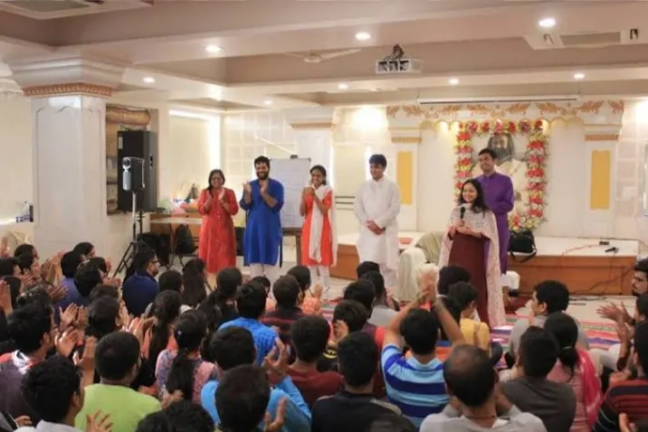 ART OF LIVING HAPPINESS CENTER — Yoga in Budanpur