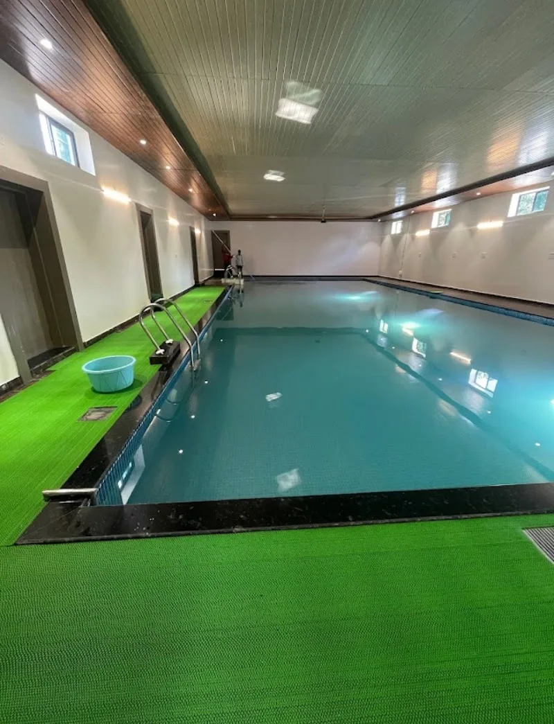 Swim Club — Swimming in Bariatu