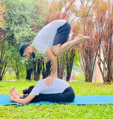 Dhakad Yoga Panchakarma & Naturopathy Swasthyashala-Group Yoga/Personal Yoga Trainer At Home-Online Yoga Classes Andheri West — Yoga in Andheri West