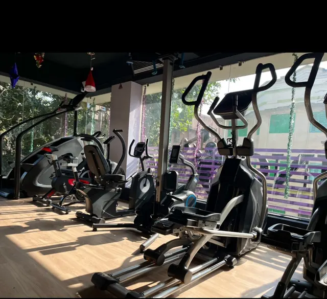 Living Well Fitness Studio in Lake Market — Yoga in Kalighat