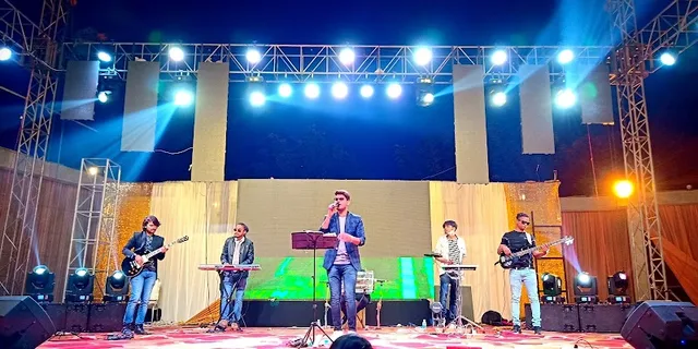 Singer Sumit Kumar Music — Music in Kamal Vihar