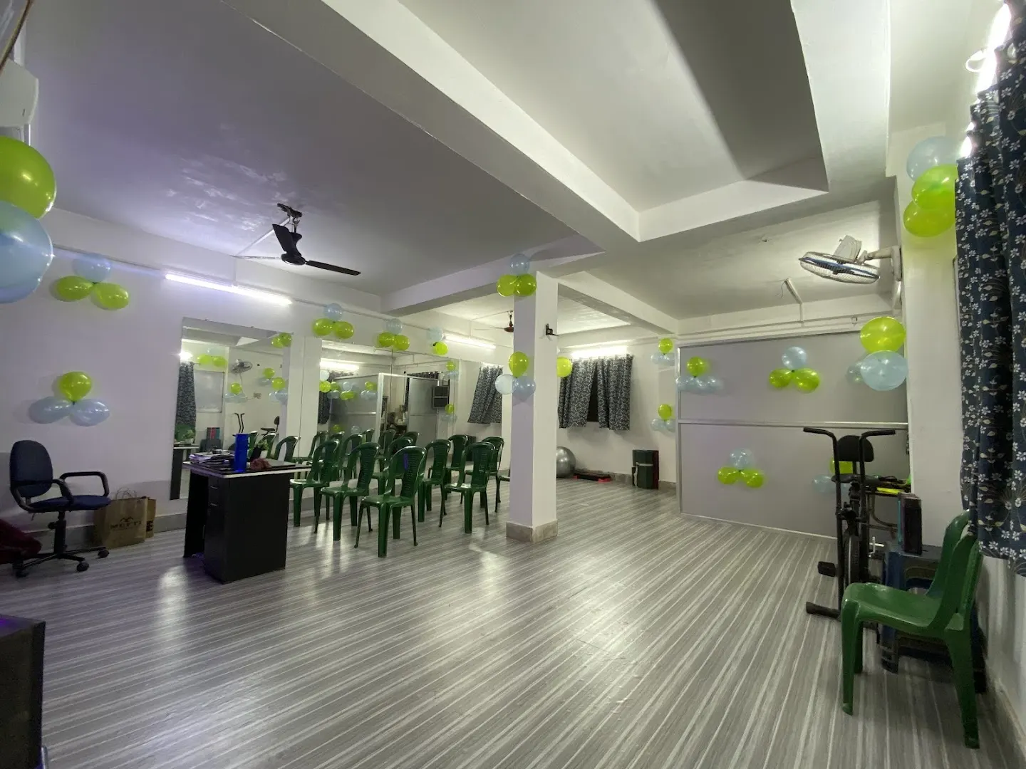 FITZONE ZUMBA &DANCE CENTRE — Fitness Center in Salkia, Howrah