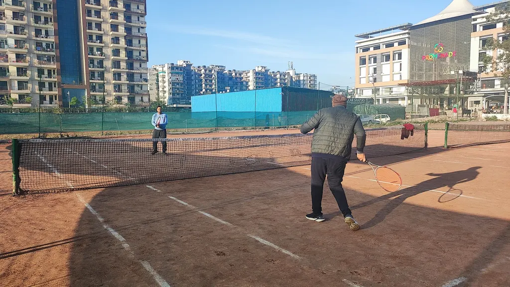 VTA.Learntennis — Tennis in Sector 9