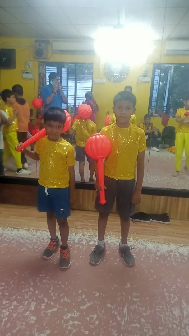 DAZZLING DANCE ACADEMY Tiruchanankuppam — Dance in Tiruchanankuppam