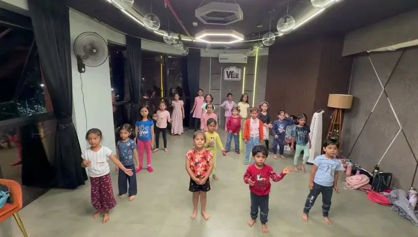Vybe studio — Dance in Nigdi