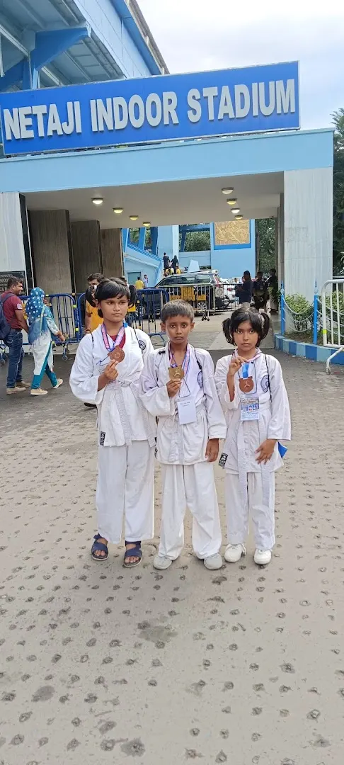 ইন্ডোর বক্সিং INDOOR BOXING — Boxing & Combat Fitness in B.B.D. Bagh