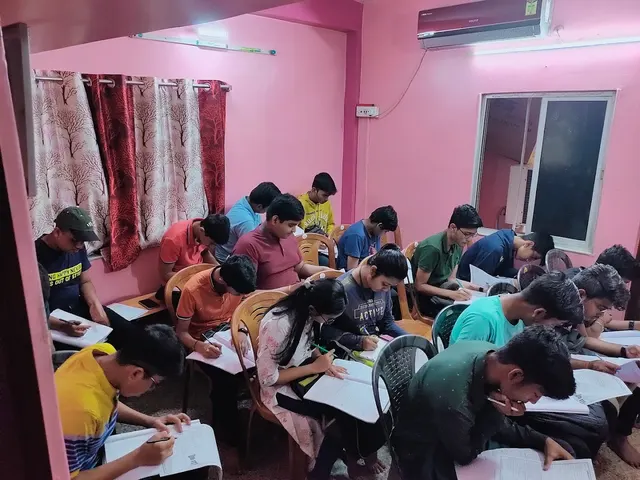 Vicky Sir Computer Classes — Coding & Robotics in Shibpur