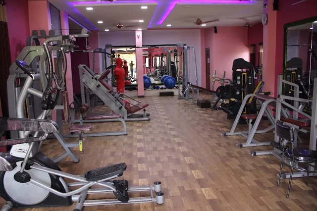 Royal fitness club