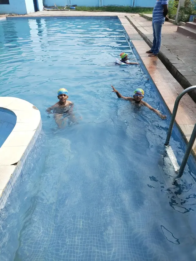 SPORTSWAY SWIMMING POOL