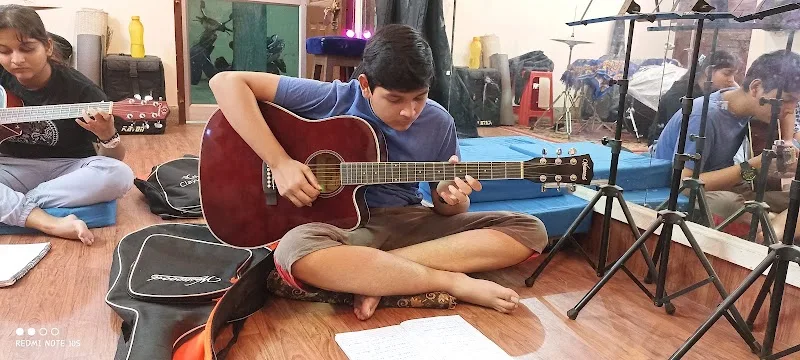 Carnival Guitar Academy — Music in Naria