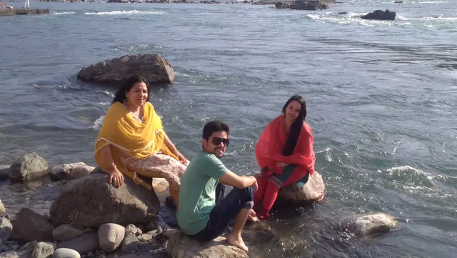 SHANTI NIKETAN — Yoga in Sector 3
