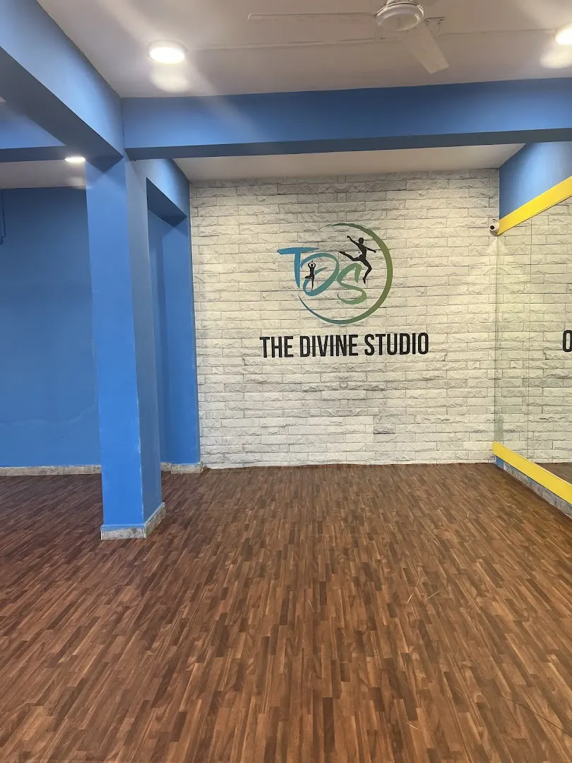 The Divine Studio Chudi Bazaar photo 1