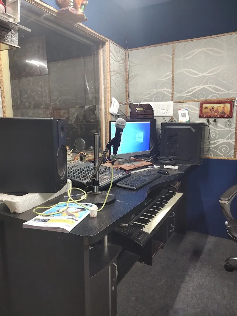 RAGHAV RECORDING STUDIO — Art & Craft in Vastral