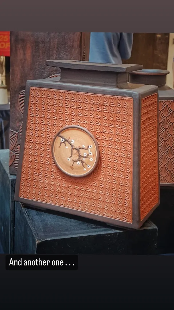 Earthen Grace - A Pottery Studio (Sameer More) — Art & Craft in Manjari Budruk