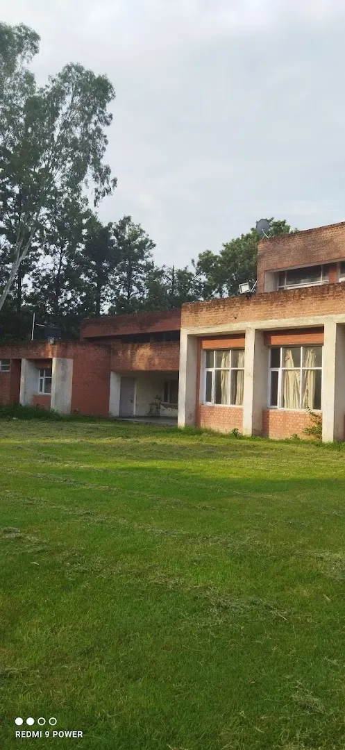 Community Centre Badminton Court — Standard Gym in Sector 44