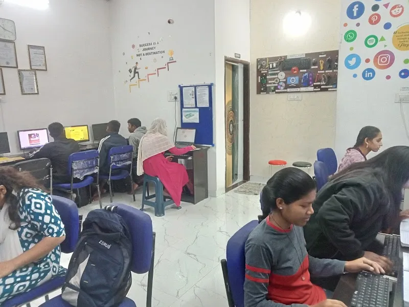 BCI - Best Computer & Spoken English Institute — Language in Mowa