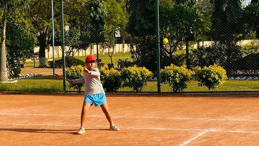 The young champ tennis academy — Tennis in Sector 8