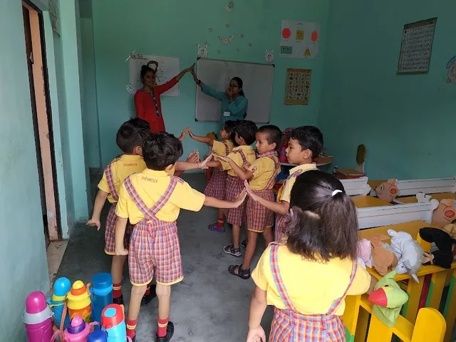 Make Me Teacher — Art & Craft in Garhi Cantt