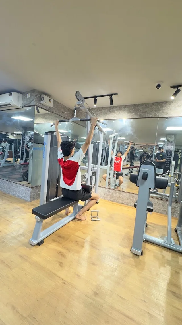 Muscles & Fitness Gym