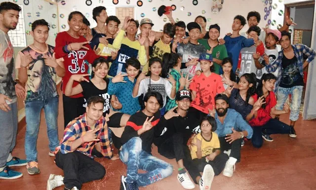 Ranchi Kings Unit Dance Studio — Dance in New Barhi Toli