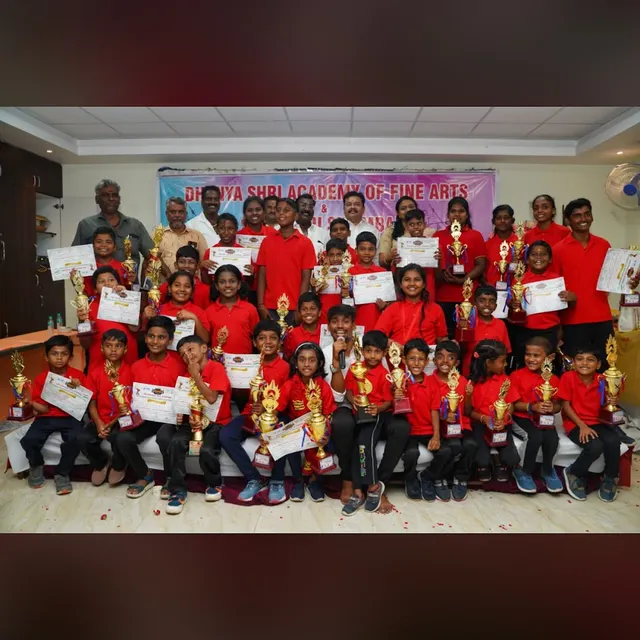 Silambam payirchi koodam — Martial Arts in Maduravoyal