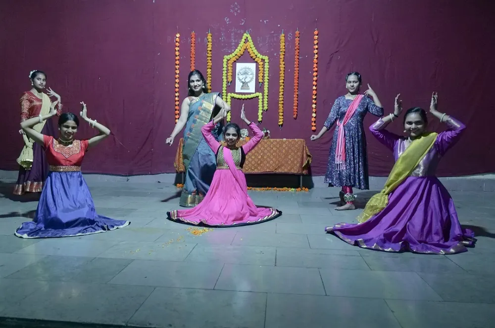 Manshree Nrutyalay of Kathak — Dance in Yerawada