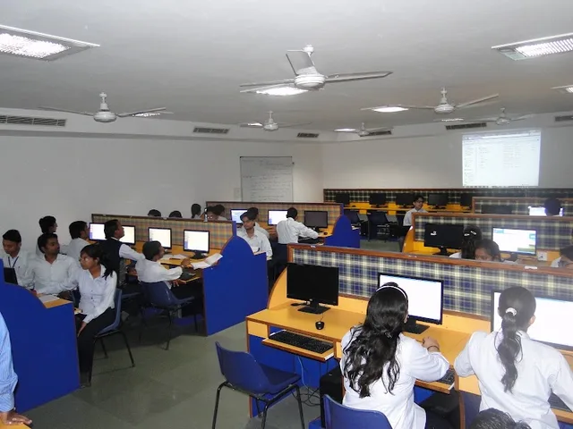 HP Internship - Python/Java/Php/Android/C/C++/Machine Learning/Matlab Training Center for B.Tech MCA BCA MBA BBA Students — Coding & Robotics in Mahmoorganj
