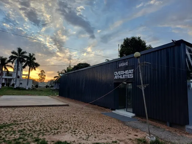 Overheat Athletes — Badminton in Sector 1