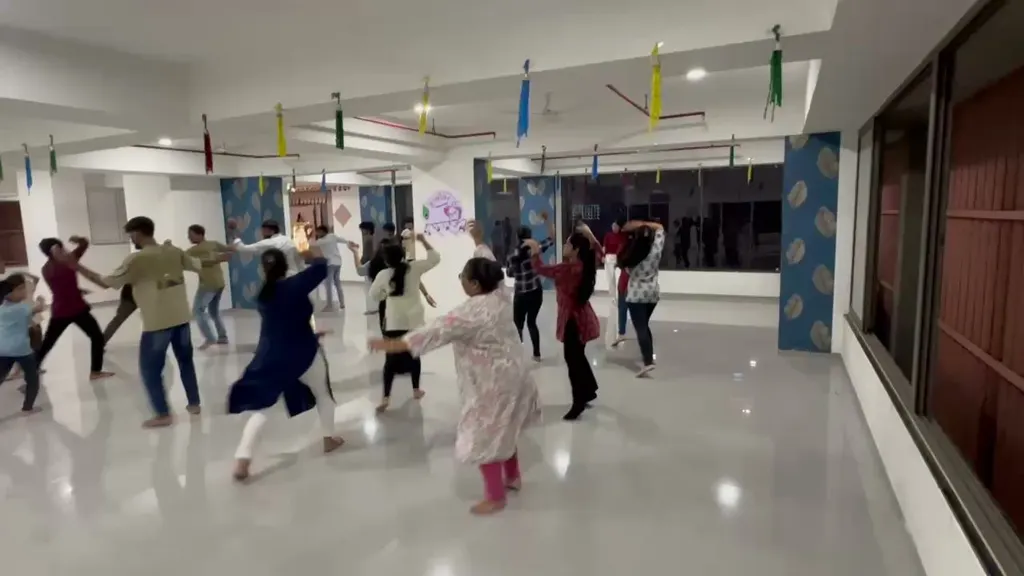 Murlidhar Garba — Dance in Infocity