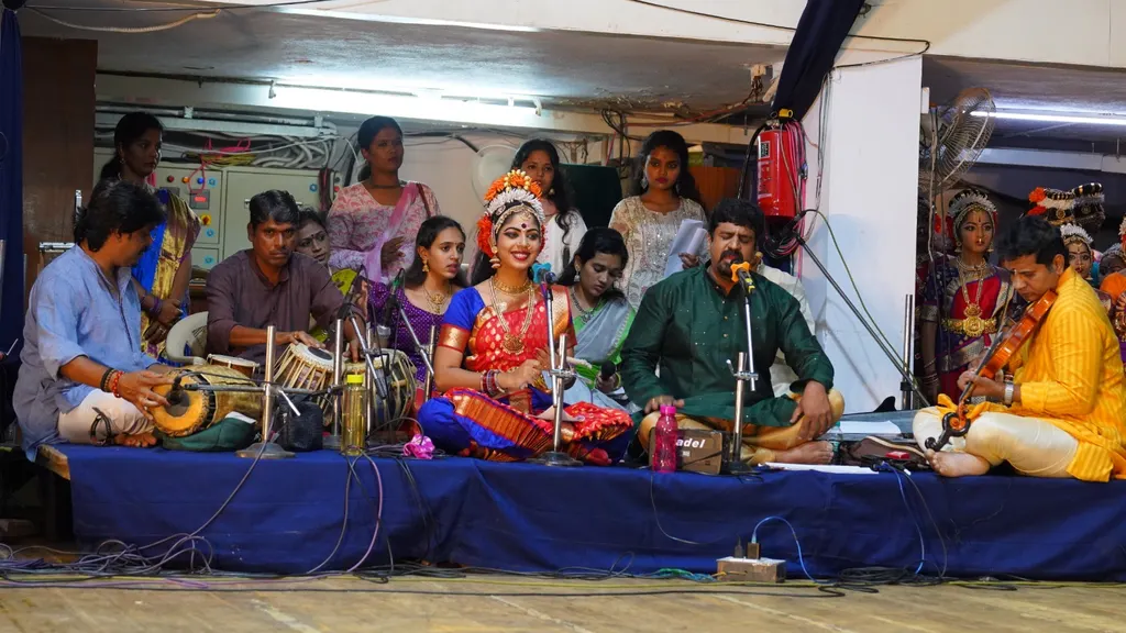 Sanskruti Nrityalaya — Dance in Adikmet