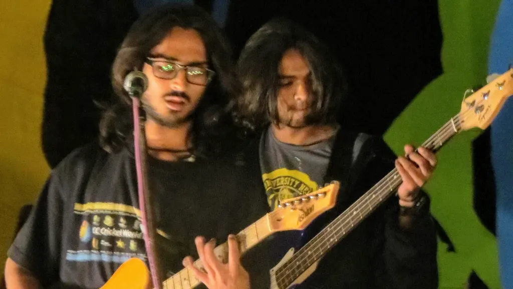 AoM Music Classes — Music in Naranpura