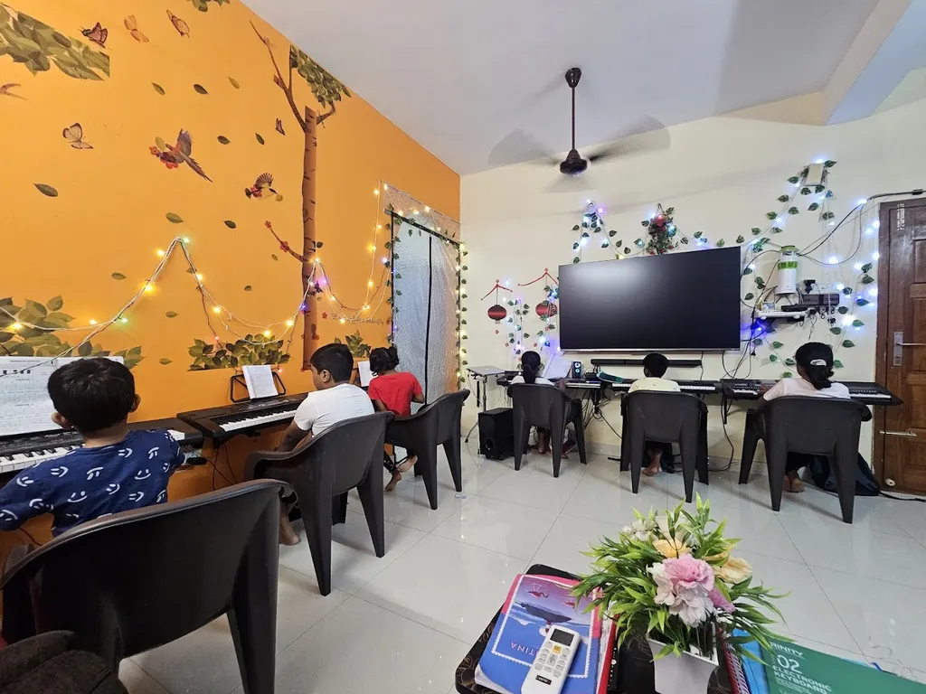 Sarah Institute of Music — Music in Devraj Nagar