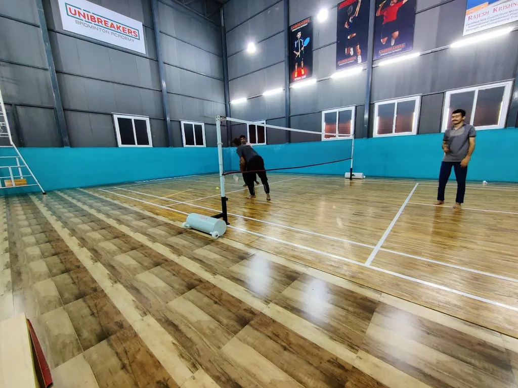 UNIBREAKERS BADMINTON ACADEMY — Badminton in Choolai